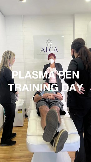 Recapping our Team Training Day In Plasma Pen with @laseraid Plasma Pen is a non-invasive beauty treatment that can improve the appearance of a range of skin concerns, including wrinkles and lines, stretch marks and acne scars. Australian Laser & Skin Clinics offers this skin rejuvenation treatment at our Melbourne clinics, allowing you to enjoy the beauty and cosmetic benefits for yourself. Fibroblast is a non-invasive skin tightening treatment that can be used to treat various skin concerns. T