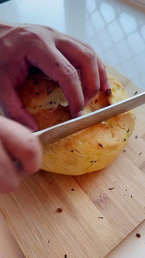 How to Make Crusty White Bread from Scratch