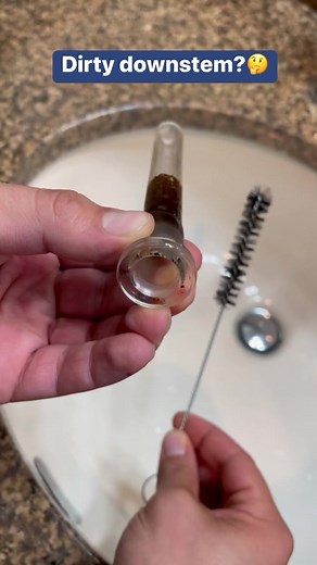 9.6K views · 85 reactions | This is a reminder to clean your downstem 離✨ #clean #glass #bong #brush #downstem #SnowTree #satisfying | Snow Tree | Facebook