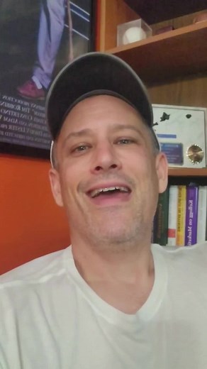 One of my favorite John Candy scenes. Volunteers (1985) #johncandy #vo...