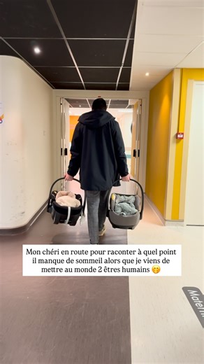😂 • CHACUN SES SOUCIS Nous voilà tous les 5 réunis à la maison et je suis la plus heureuse 🥰 Je l’attendais avec impatience cette sortie ! Vos conjoints sont restés avec vous à la maternité ? 🐣 Abonne-toi pour suivre mes aventures de maman et nouvelle maman de jumeaux 🩵🩷 #humour #humourgrossesse #accouchement #maternite #jumeaux | Charlotte Gohier