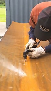 88K views · 1K reactions | Installing New Blade Skin for CAT 815! | Cutting Edge Engineering Australia | Facebook