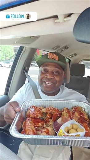 Uncle Remus Fried Chicken Dipped With Their Famous Sauce In Chicago.. Would You Eat This?