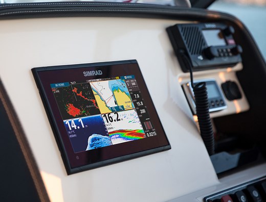 Let's take you on a guided tour of the new Simrad GO9 XSE - All new features including radar. | Simrad Yachting