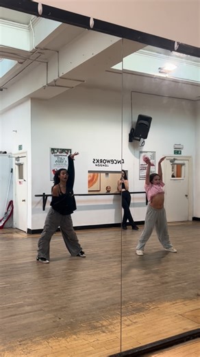 tallulah 🌙 on Instagram: "BAD GIRLS!!! @taliyah_travel_dancer never ceases to amaze me! Thank you for everyone who came down today! Videos will be in the channel tomorrow 😘 🧠 choreo by @tallulahstephens <3 👯‍♀️ @taliyah_travel_dancer @tallulahstephens 🎼 BAD GIRLS by M.I.A"