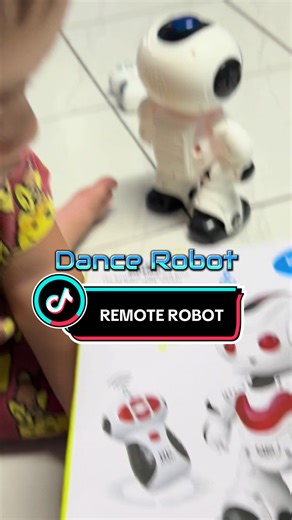 Hadiahkan anak robot control remote ni skrg ..