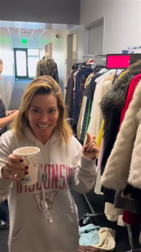 Kit Hoover on Instagram: "Let’s GOOOOOOO…Milan Cortina Olympics fitting ❄️🇺🇸⛸️🎿"