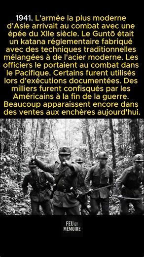 Les officiers japonais portaient des katanas médiévaux dans une guerre moderne