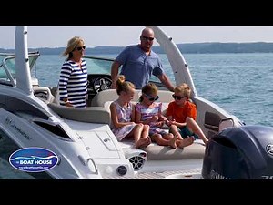 Crownline Boats: A 2019 Crownline E275 XS Lifestyle.