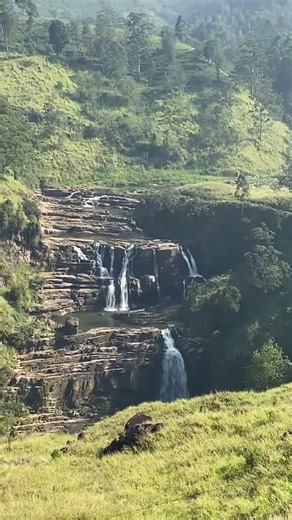 The Little Niagara of Sri Lanka: St. Clair's Falls 🌊 ❤️💚💛