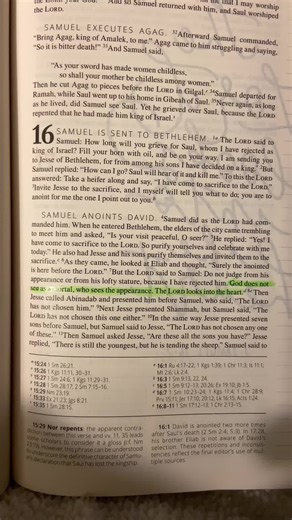 Today, let this be your reminder that the Lord sees our hearts. We are called to do the same by seeing the heart of others above their appearance🤍 #thelittleway #findingjoy #dailyprayer #bibleverse #christianmotherhood