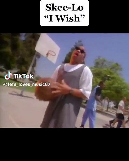 I wish I was a little bit taller, I wish I was a baller 🏀 Classic 👌🏾 Released: 1995 Artist: Skee-Lo Song: I wish Album: I Wish • • • • #skeelo #iwish #1995 #90s #90shiphop #90srap #hiphop #hiphopmusic #classichiphop #classicrap #alternativehiphop #90smusic #throwbackmusic #urbanclassics #fefe_loves_music87 #fefelovesmusic #fefelovesrnb #fefeloveshiphop #fefelovessoul #soulmusiclover87 #fefevideos #fefemusicvideo #musictok #musicvideo #blackmusicmonth