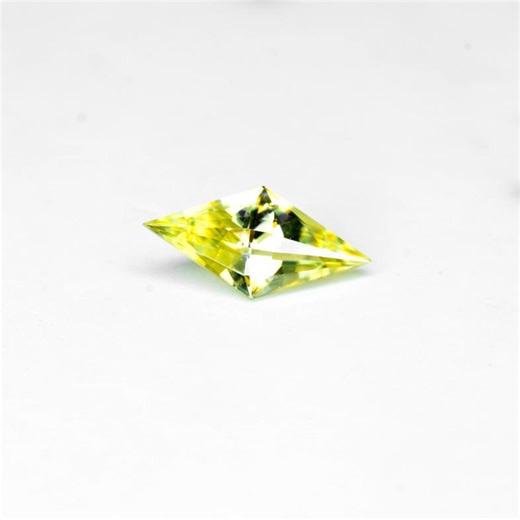Sphene / Titanite, Zimbabwe 0.26 Ct Rare Gem, Small Ring Size 7.1 X 3.5 Mm, See Video! - Etsy
