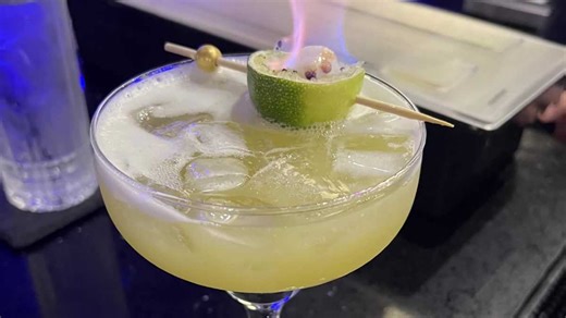 VIDEO: Texas couple sues bar after a fiery cocktail explodes