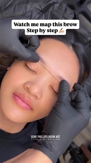 The secret to natural-looking Nano Brows starts with precise brow mapping. Before any strokes are created, I carefully design the brow shape to match the client’s facial structure and natural symmetry. A strong foundation is what makes the final result look soft, balanced, and natural. Nano Brows Specialist 📍Houston, Texas #nanobrowshouston #browmapping #nanobrows #houstonpmu #permanentmakeuphouston