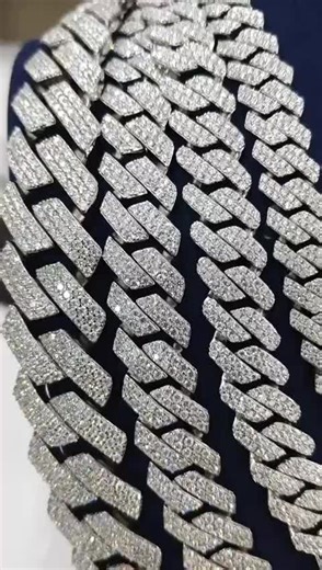 “Shine different 💎 Iced-out Cubans that speak before you do. DM to secure yours.” #jewelry #Miami #labdiamonds #fyp