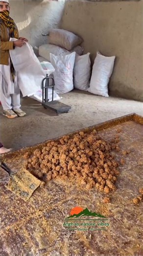 Traditional Jaggery Making | Natural & Pure Process from Sugarcane