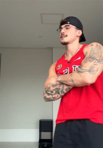 Os vídeos de Alex Mapeli (@alexmapeli) com original sound - 𝖘𝖕𝖔𝖉 ☆