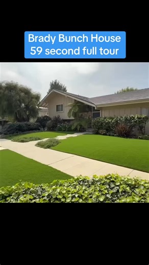 Chris Celfo Music Industries on Instagram: "Full tour of the Brady Bunch house in 59 seconds ￼#bradybunch"