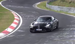 2018 Mercedes-AMG GT R storms the Nürburgring