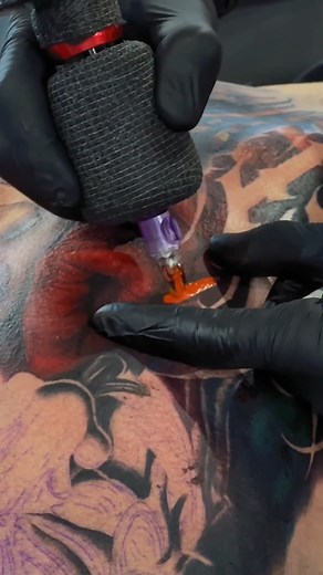 Watch @pinho.fp killin' it with the Xion machine! Who else still uses the Xion? | FK Irons Tattoo Machines