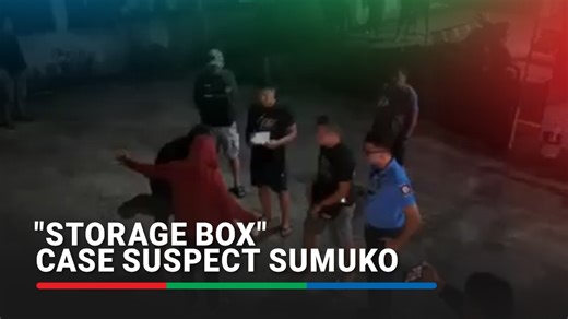PANOORIN: Hawak na ng mga awtoridad ang 35-anyos na security guard matapos sumuko sa Rosario Police Station sa Batangas bandang 12:30 ng hatinggabi, Enero 7, 2026. Siya ang suspek sa pagpatay sa kaniyang live-in partner na si Anelis Agocoy, 38 anyos, na isinilid sa storage box at ibiniyahe mula sa kanilang apartment sa Cabuyao City, Laguna bago itinapon sa ilog sa Basud, Camarines Norte. | ABS-CBN News