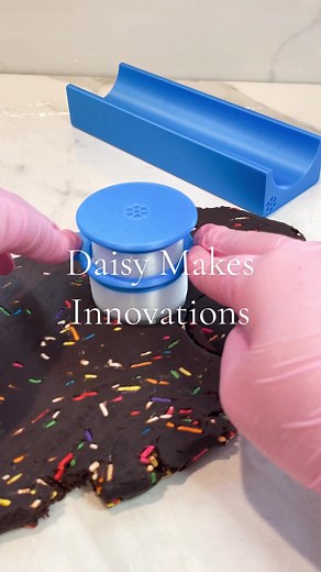 Homemade Cake Pops Tutorial by Daisy Makes Innovations