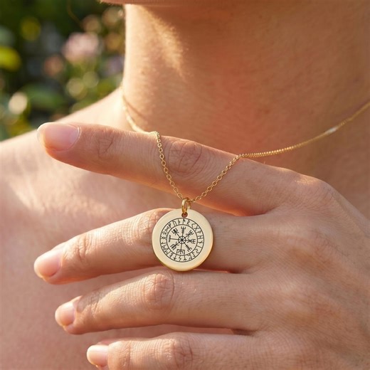 Viking Vegvisir Rune Necklace, Nordic Compass Pendant, Norse Amulet Jewelry, Icelandic Protection Symbol, Spiritual Gift for Men Women - Etsy