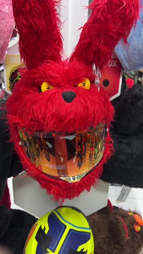 Red Bunny Motorcycle Helmet Cover in Lima, Peru