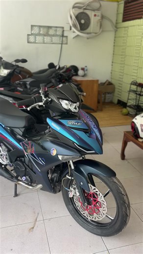 Baru ready sudah di DP orang mx king v2 tahun 2020 full modif🤩#showroommotorbekas #palangkarayakotacantik #palangkaraya #fyp #pastifyp