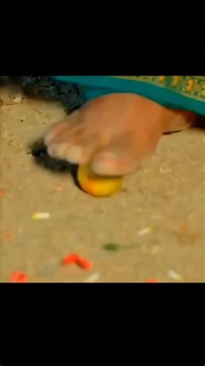 மந்திர எலுமிச்சை பழதை மிதித்ததால் விட்டுக்கு வரும் காஜி பேய் #shorts