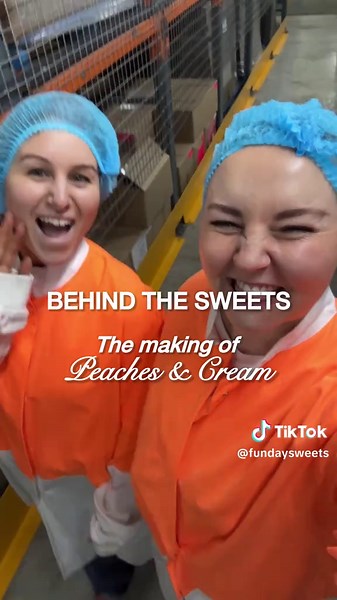 From handmaking the sweets in our Lolly Lab to seeing them come off the production line is a pretty cool moment!! 🍑✨