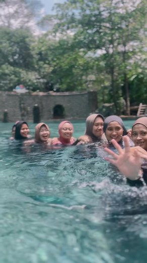 gimana seninnya? kerja mulu. liburan lah😜 #lifeattallasa #karyawanlife #xyzbca #fyp #liburanseru #superteam