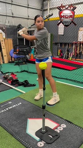 4.7K views · 53 reactions | Lesson Look In HS Sophomore 1st Team All District 2024 Pearland Dawson , TX #hittingsession #battingpractice #softball #HSSoftball | hitting_done_right_hdr | Facebook