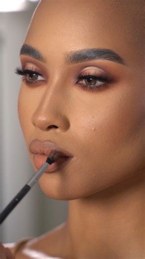 Everything is almost ready for our Black Friday announcement 👀🔥 An incredible opportunity to learn my techniques with detailed explanations, a complete method, support materials, product lists, and full access to 5 courses — all for a never-before-seen price. Comment NEWS to join the WhatsApp channel and get the information first-hand. 🚀 | Raphael Oliver