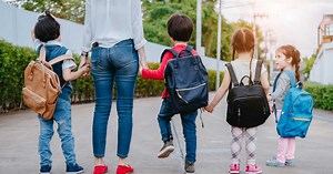 Enfant à charge : définition et impôt