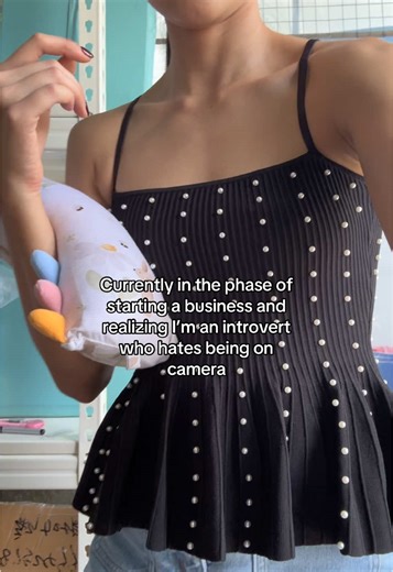 Starting a Business as an Introvert: Challenges & Growth