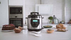 2.2K views · 32 reactions | Descubre la Olla GM H Deluxe, con tapa Advance, pantalla con diseño ergonómico y báscula para aumentar aún más tu comodidad.  24 horas programable para cocinar por ti todas las #recetas que imagines. Más info.: https://bit.ly/2CEGEu3 | Cecotec | Facebook