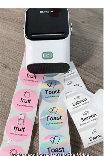 Say goodbye to ink that easily stains clothes and is difficult to clean👋🏻👋🏻#inklessprinter #stickermaker #ministickerprinter #minilabelprinter #fyp