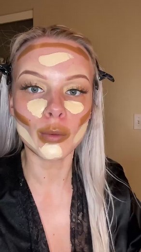 WHY I CONTOUR AROUND MY LIPS. Try this contouring technique, tag me and use the hashtag #lipcontourchallenge