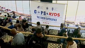 Chicago Police Connect With Kids Through Chess