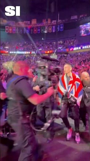 Max Holloway Octagon Walk for BMF Defense vs. Charles Oliveira #ufc #bmf