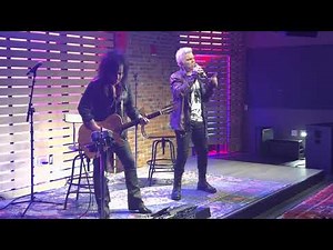 Billy Idol “Rebel Yell” - Intimate Live Acoustic Performance