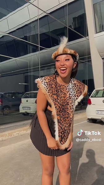 Stylish Outfits for Casual Urban Settings