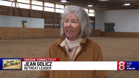 Cruisin’ CT: Old Lyme organization offers therapeutic horse riding sessions to everyone