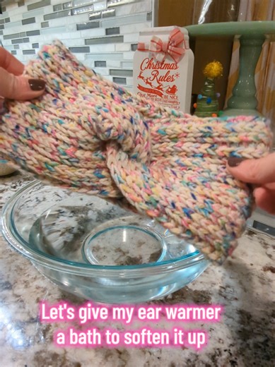 DIY Ear Warmer: Softening Acrylic Yarn Techniques
