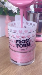 19K views · 825 reactions | Mother’s Day Cake inspo 珞 Our long stencils fit into our 6-inch Frost Form Kit (with the stencil base, sold separately) or use them the old fashioned way! Order worldwide on www.frostform.com 勺 | Frost Form | Facebook