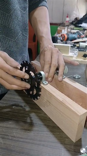 DIY small table saw project. #diy #woodworking #tablesaw