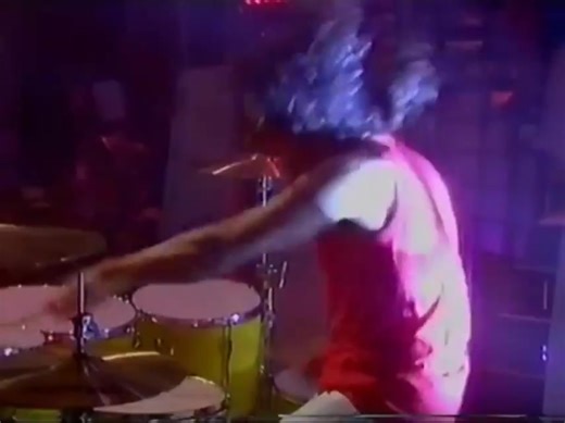 Pseudo Echo performing “Funky Town” on “Top of the Pops” in the UK back in 1987. The show was notoriously known for long stints of downtime between takes and rehearsals etc, usually taking up the whole day, though the guys didn’t mind too much as they just hung out with Def Leppard, who were also appearing on the show … #pseudoecho #topofthepops | Pseudo Echo