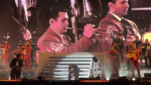 @Christian Nodal #adiosamor #palcoratour❤️‍🔥